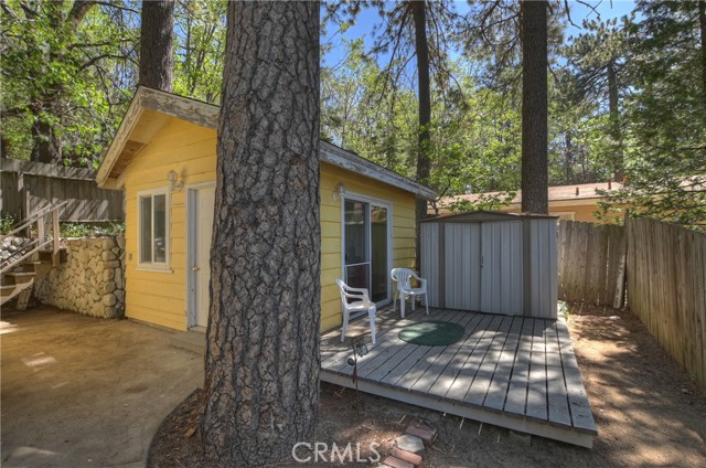 Detail Gallery Image 17 of 24 For 943 Meadowbrook, Lake Arrowhead,  CA 92325 - 2 Beds | 2 Baths