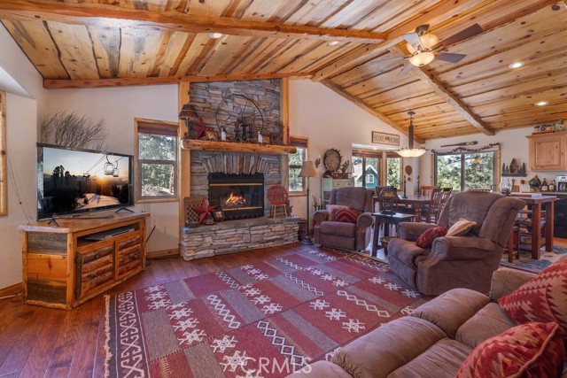 Detail Gallery Image 10 of 38 For 600 Kean Way, Big Bear City,  CA 92314 - 3 Beds | 2 Baths