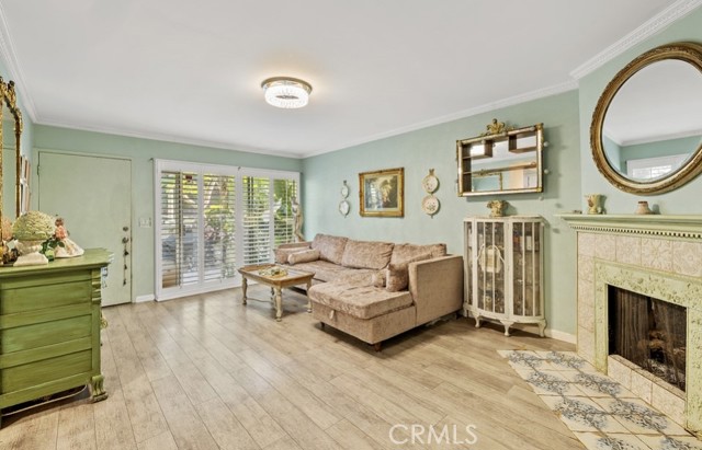 Detail Gallery Image 3 of 30 For 1149 Ramona Dr, Newbury Park,  CA 91320 - 3 Beds | 2 Baths