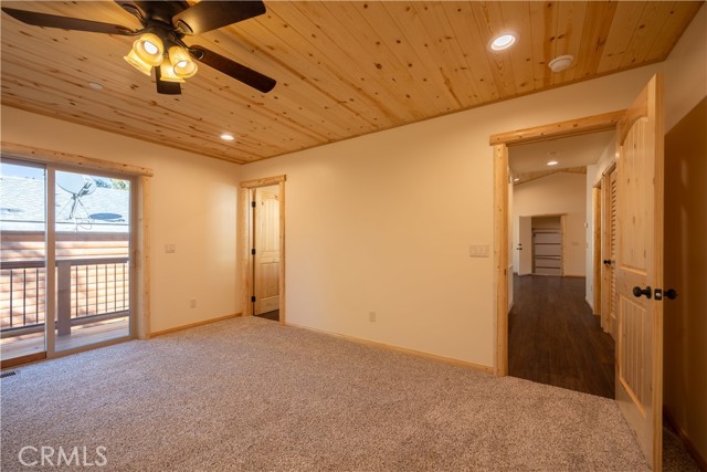 418 Los Angeles Avenue, Sugarloaf CA: https://media.crmls.org/medias/abc1ba89-3840-43e5-8027-311574d5d492.jpg
