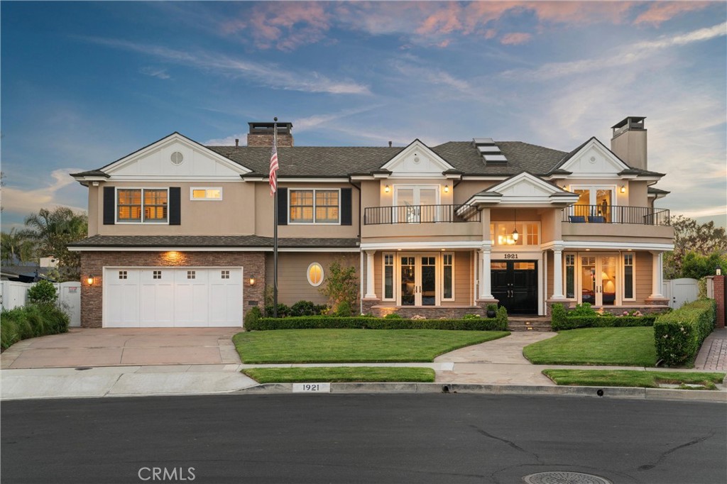1921 Windward Lane