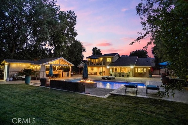 10624 Nevada Avenue, Chatsworth CA: https://media.crmls.org/medias/abc257a1-c74f-4f55-87a7-899cf24e02fd.jpg