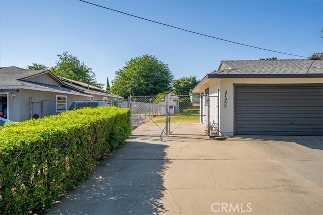 21999 Riverside Avenue, Red Bluff CA: https://media.crmls.org/medias/abc27314-1dd6-463f-9565-1ceffede79a4.jpg