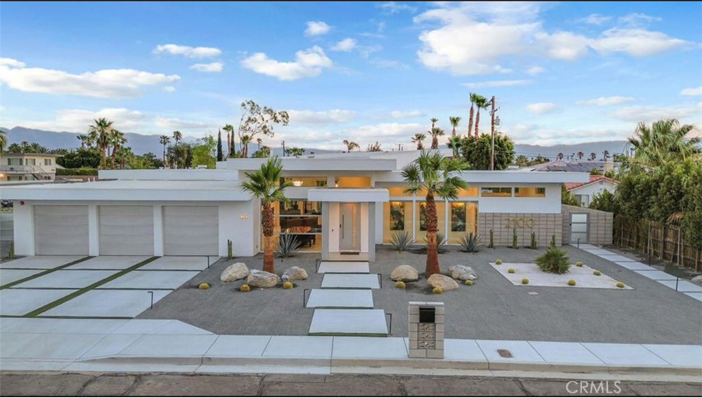 2100 E Sahara Road