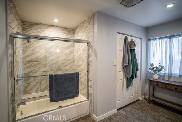 Detail Gallery Image 8 of 29 For 416 Lime, Long Beach,  CA 90802 - – Beds | – Baths