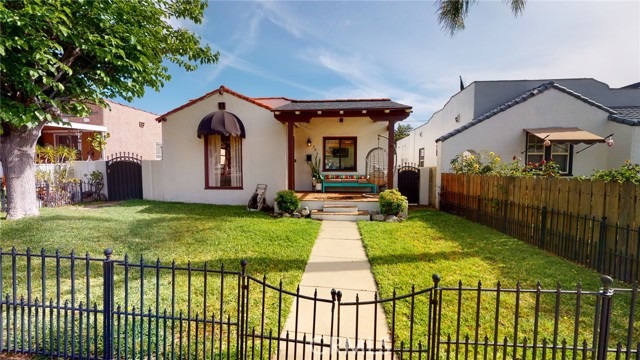 Detail Gallery Image 2 of 33 For 206 W Mountain View Ave, Glendora,  CA 91741 - 3 Beds | 2 Baths