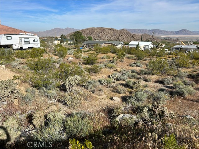 Detail Gallery Image 6 of 8 For 32410 Sapphire, Lucerne Valley,  CA 92356 - – Beds | – Baths