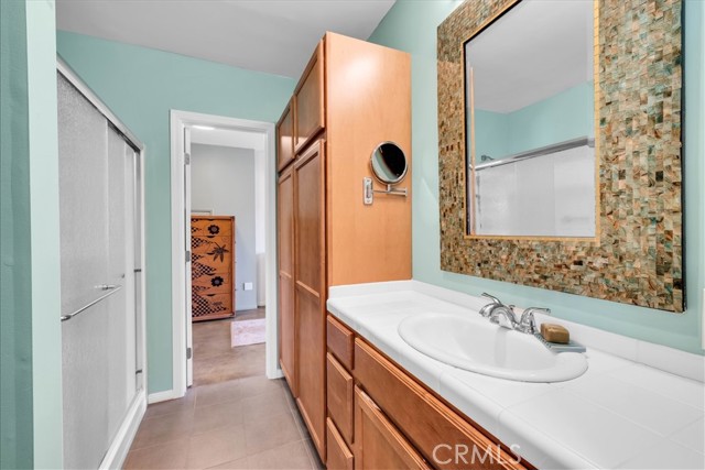 8427 Rock Haven Road, Joshua Tree CA: https://media.crmls.org/medias/abc67c6f-ef8a-4ded-b11d-8a1c2118356f.jpg