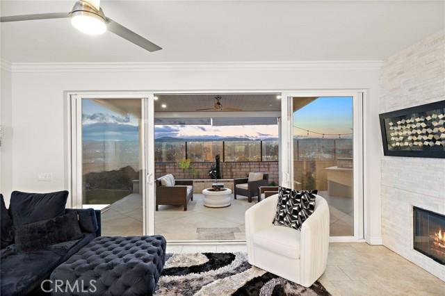 9 Durham Court, Laguna Niguel CA: https://media.crmls.org/medias/abc7a58a-d1bc-4604-bb1d-58207d929ecd.jpg