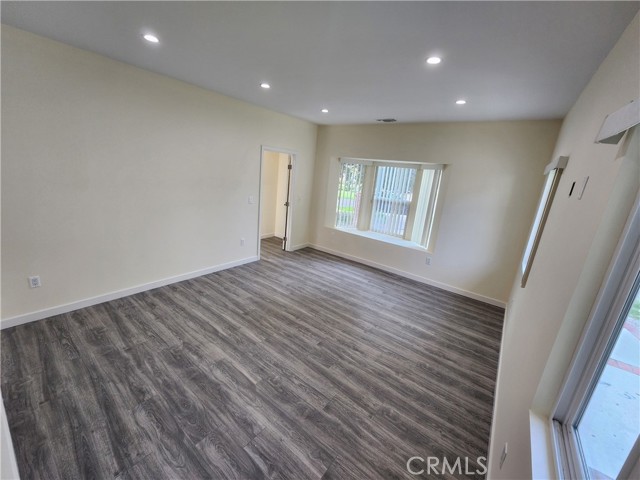 Detail Gallery Image 16 of 43 For 9462 Givens, Northridge,  CA 91325 - 4 Beds | 5 Baths