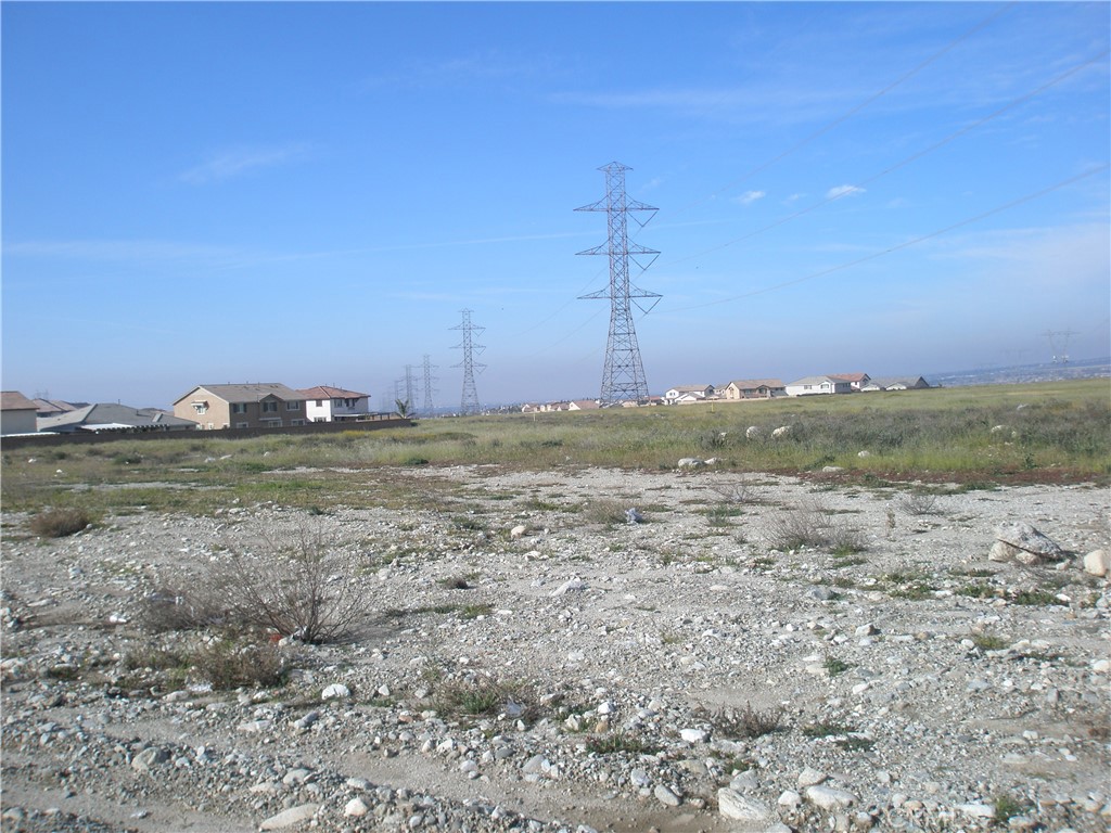 5068 Citrus Avenue, Fontana, CA 92336