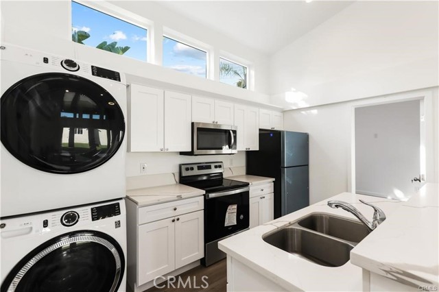 Detail Gallery Image 6 of 18 For 552 N Cambridge St, Orange,  CA 92867 - – Beds | – Baths