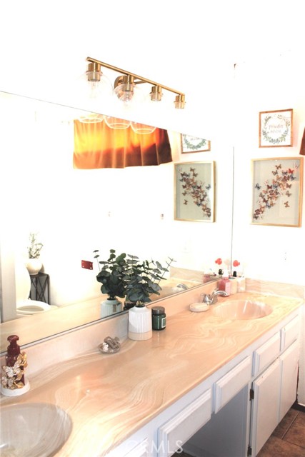 22465 Standing Rock Avenue, Apple Valley, California 92307, 3 Bedrooms Bedrooms, ,2 BathroomsBathrooms,Residential,For Sale,22465 Standing Rock Avenue,CRIV25156955