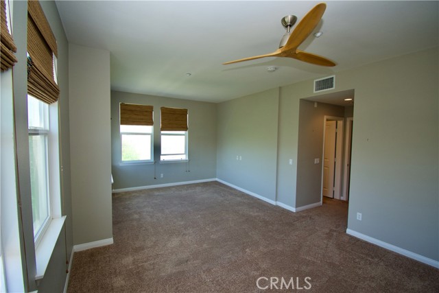 77 Brownstone Way, Aliso Viejo CA: https://media.crmls.org/medias/abc9e83a-ac98-4abf-ba6a-4e466db3062e.jpg