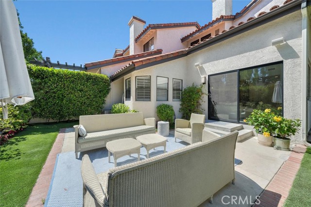 Detail Gallery Image 6 of 40 For 1 Coronado Ct, Manhattan Beach,  CA 90266 - 3 Beds | 2/1 Baths