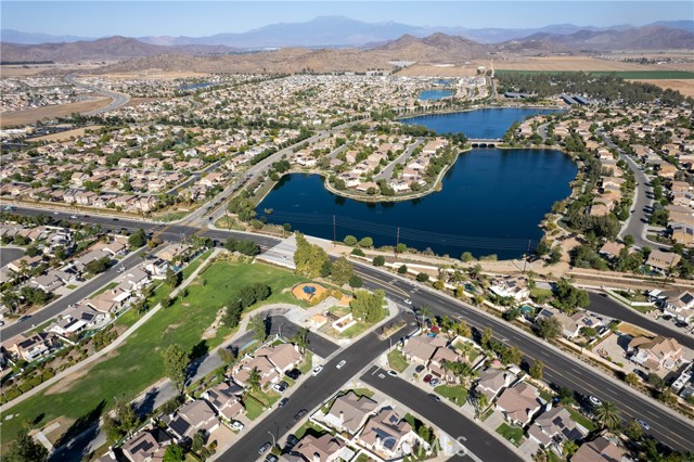 30421 Teal Brook Drive, Menifee CA: https://media.crmls.org/medias/abcaf992-68b2-4598-a8d0-8bb2e296d737.jpg