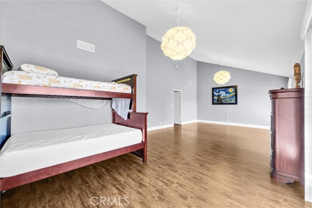 Image 21 of 39 For 1417 James Way