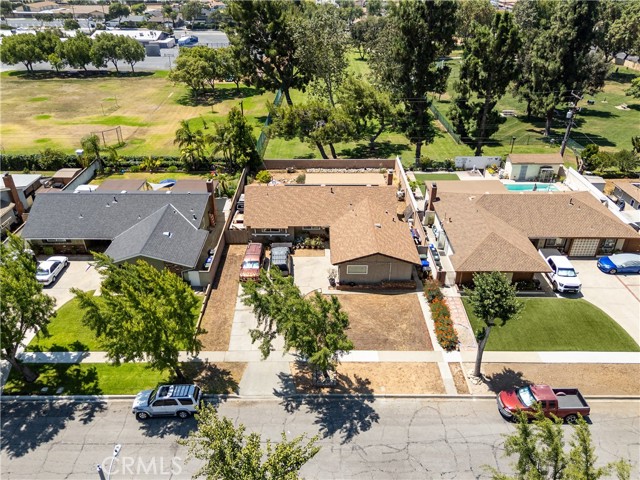 Detail Gallery Image 7 of 28 For 1062 Golden Rain St, Upland,  CA 91786 - 4 Beds | 2 Baths