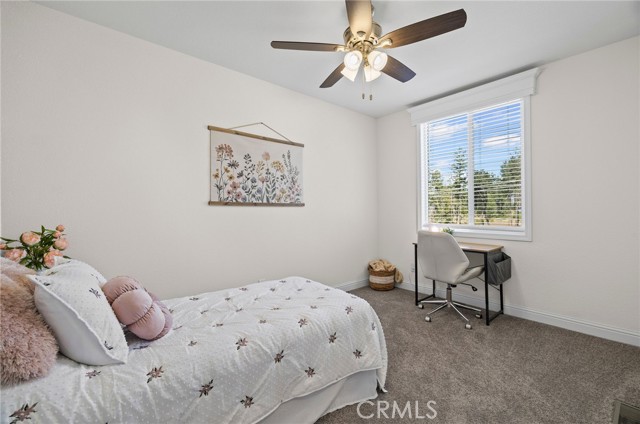 13872 S Park Drive, Magalia CA: https://media.crmls.org/medias/abcc1bf5-da76-4adf-bad0-89961afc2431.jpg
