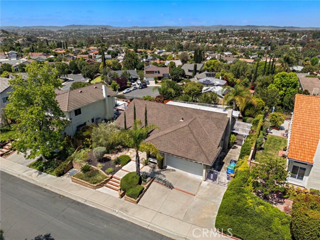 27951 Nevado, Mission Viejo CA: https://media.crmls.org/medias/abcc8508-ce00-4344-a466-ee1edf7ccecb.jpg