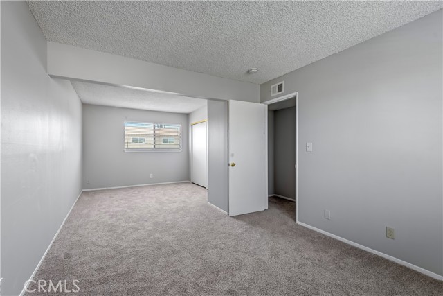 2030 Socrates Avenue, Simi Valley CA: https://media.crmls.org/medias/abcc981f-06f1-40f5-b8b4-45e0a0c0ead8.jpg