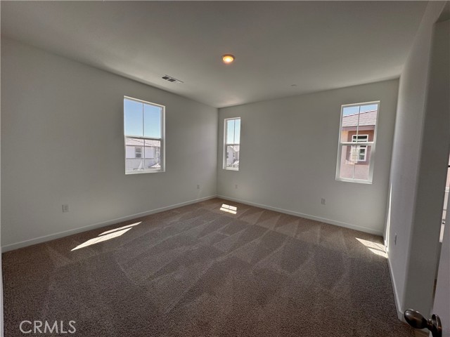 Detail Gallery Image 3 of 5 For 16512 Botanical Ln, Fontana,  CA 92336 - 4 Beds | 3 Baths