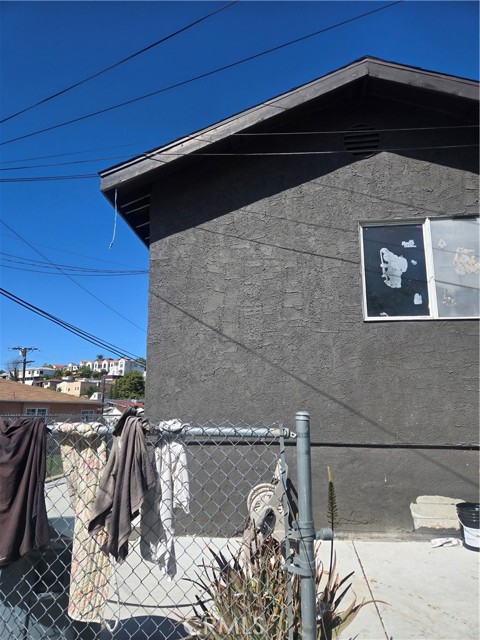 Detail Gallery Image 7 of 8 For 3202 Ganahl, Los Angeles,  CA 90063 - 4 Beds | 3 Baths