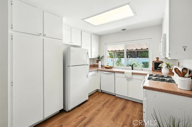 Detail Gallery Image 12 of 34 For 26428 Circle Knoll Ct, Newhall,  CA 91321 - 2 Beds | 2 Baths