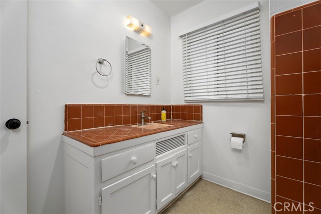 1015 E. Ocean Blvd., 4 photo 9