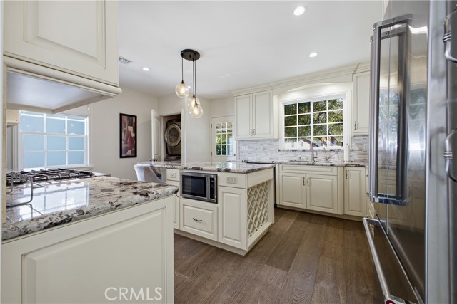 Detail Gallery Image 11 of 27 For 630 Pioneer Dr, Glendale,  CA 91203 - 3 Beds | 1 Baths