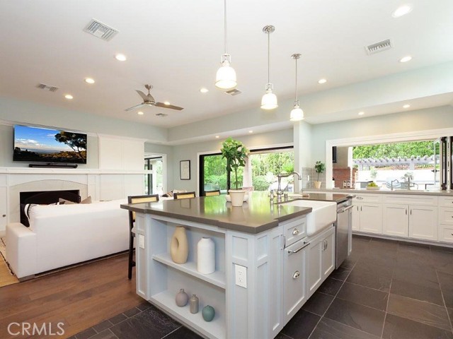 Detail Gallery Image 1 of 50 For 26 Clear Vista Dr, Rolling Hills Estates,  CA 90274 - 4 Beds | 4/1 Baths