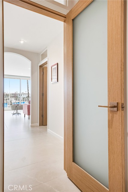 Detail Gallery Image 42 of 70 For 383 Bay Shore #203,  Long Beach,  CA 90803 - 2 Beds | 2 Baths