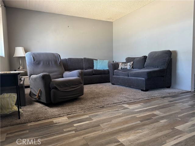 Detail Gallery Image 5 of 23 For 2013 Morada Ct, Hemet,  CA 92545 - 2 Beds | 1 Baths