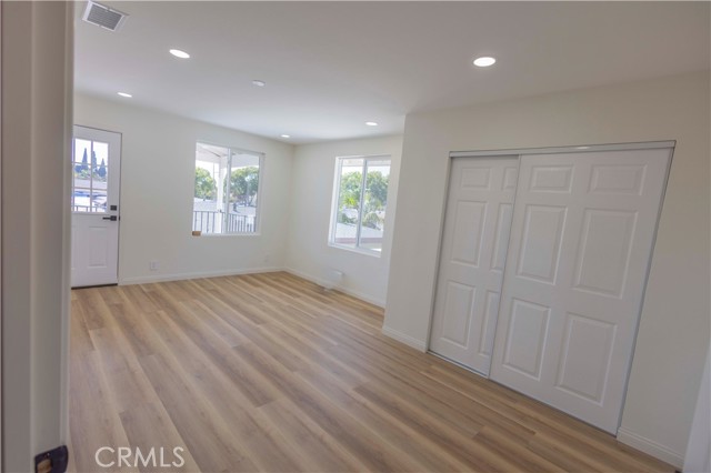 Detail Gallery Image 31 of 48 For 2122 W 10th St, Santa Ana,  CA 92703 - – Beds | – Baths
