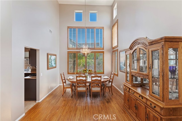16462 Sun Summit Drive, Riverside CA: https://media.crmls.org/medias/abce2061-d2a8-424e-bf76-73a22028c246.jpg