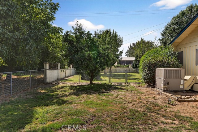7012 State Hwy 32, Orland CA: https://media.crmls.org/medias/abce8177-e4cc-4a60-996f-a2b655cddc3f.jpg