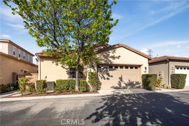 Detail Gallery Image 6 of 26 For 23812 Champer Ct, Valencia,  CA 91354 - 2 Beds | 2 Baths