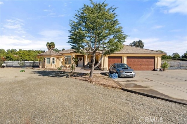 Detail Gallery Image 3 of 19 For 24230 Hayes Ave, Murrieta,  CA 92562 - 3 Beds | 2/1 Baths