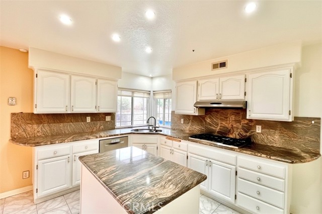 Detail Gallery Image 17 of 48 For 5666 Silver Valley, –,  CA 91301 - 4 Beds | 3 Baths