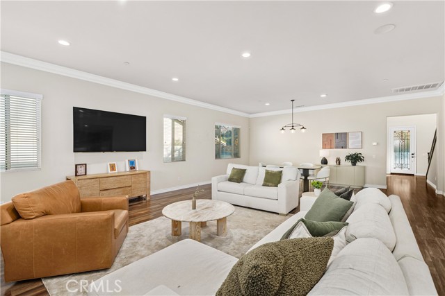 Detail Gallery Image 6 of 40 For 24062 Buckstone, Menifee,  CA 92584 - 5 Beds | 3/1 Baths