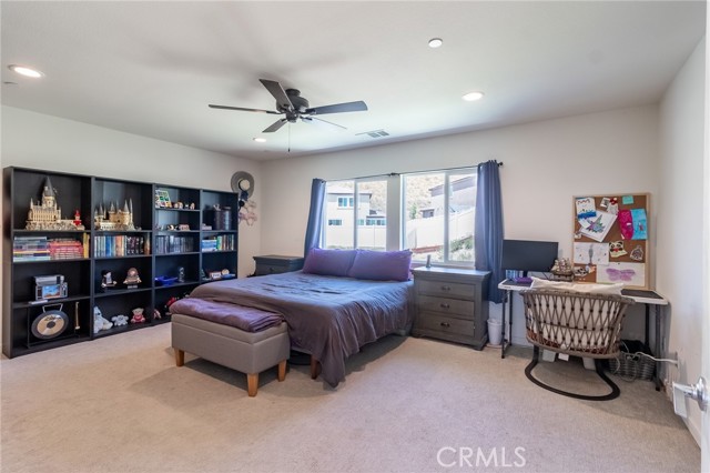 31058 Avenida Ramblas, Highland CA: https://media.crmls.org/medias/abcf382c-e398-4521-b4fe-6e7fd884cc3a.jpg