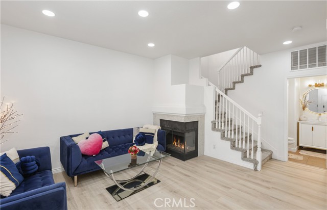 Detail Gallery Image 10 of 43 For 46 Promontory, Aliso Viejo,  CA 92656 - 2 Beds | 2/1 Baths