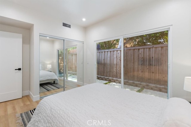 22452 Dolorosa Street, Woodland Hills CA: https://media.crmls.org/medias/abcf724e-dc3b-4b83-b54b-3779ee11a049.jpg