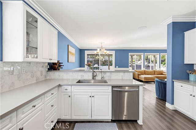 Detail Gallery Image 23 of 42 For 19890 Holly Drive, Saugus,  CA 91350 - 3 Beds | 3 Baths