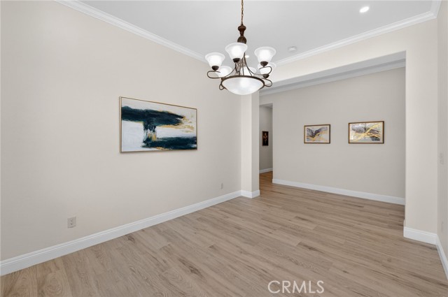 Detail Gallery Image 25 of 44 For 1563 E via Mirasol, Fresno,  CA 93730 - 4 Beds | 3 Baths