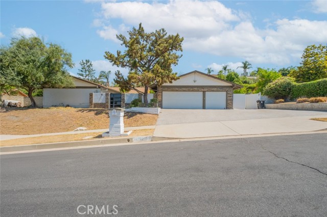 19941 Hiawatha Street, Chatsworth CA: https://media.crmls.org/medias/abd191c3-2694-4ede-8572-93ced8522e97.jpg