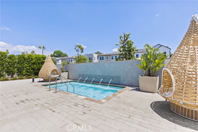180 Paddlewheel, Lake Forest CA: https://media.crmls.org/medias/abd1ba49-f4bf-46c6-80e7-900c2a00b8b6.jpg