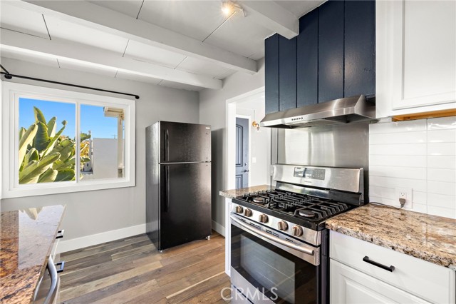 Detail Gallery Image 8 of 21 For 226 Chiquita #UPPER,  Laguna Beach,  CA 92651 - 1 Beds | 1 Baths