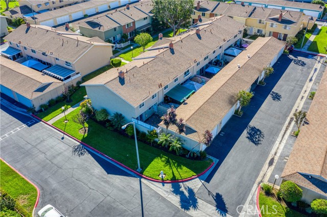 Detail Gallery Image 12 of 50 For 15880 Bogart Ct, Fountain Valley,  CA 92708 - 3 Beds | 2 Baths