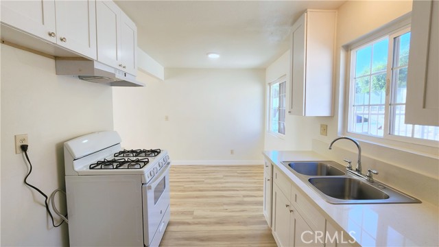 Detail Gallery Image 14 of 29 For 2325 Angela St, Pomona,  CA 91766 - – Beds | – Baths